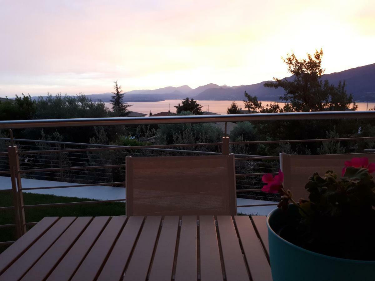 Villa Kiara Torri Del Benaco Bagian luar foto